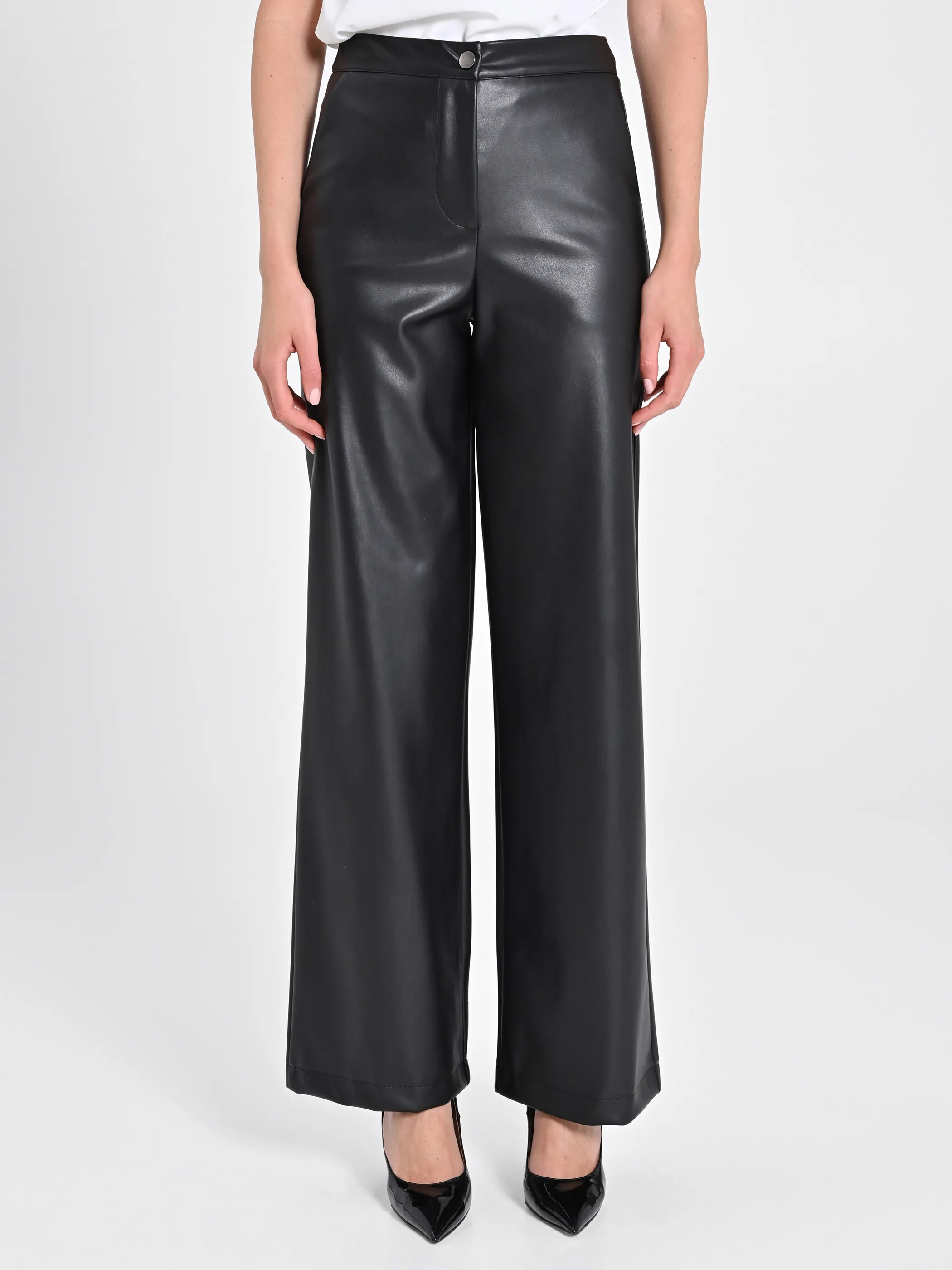      Pantaloni in simil pelle     