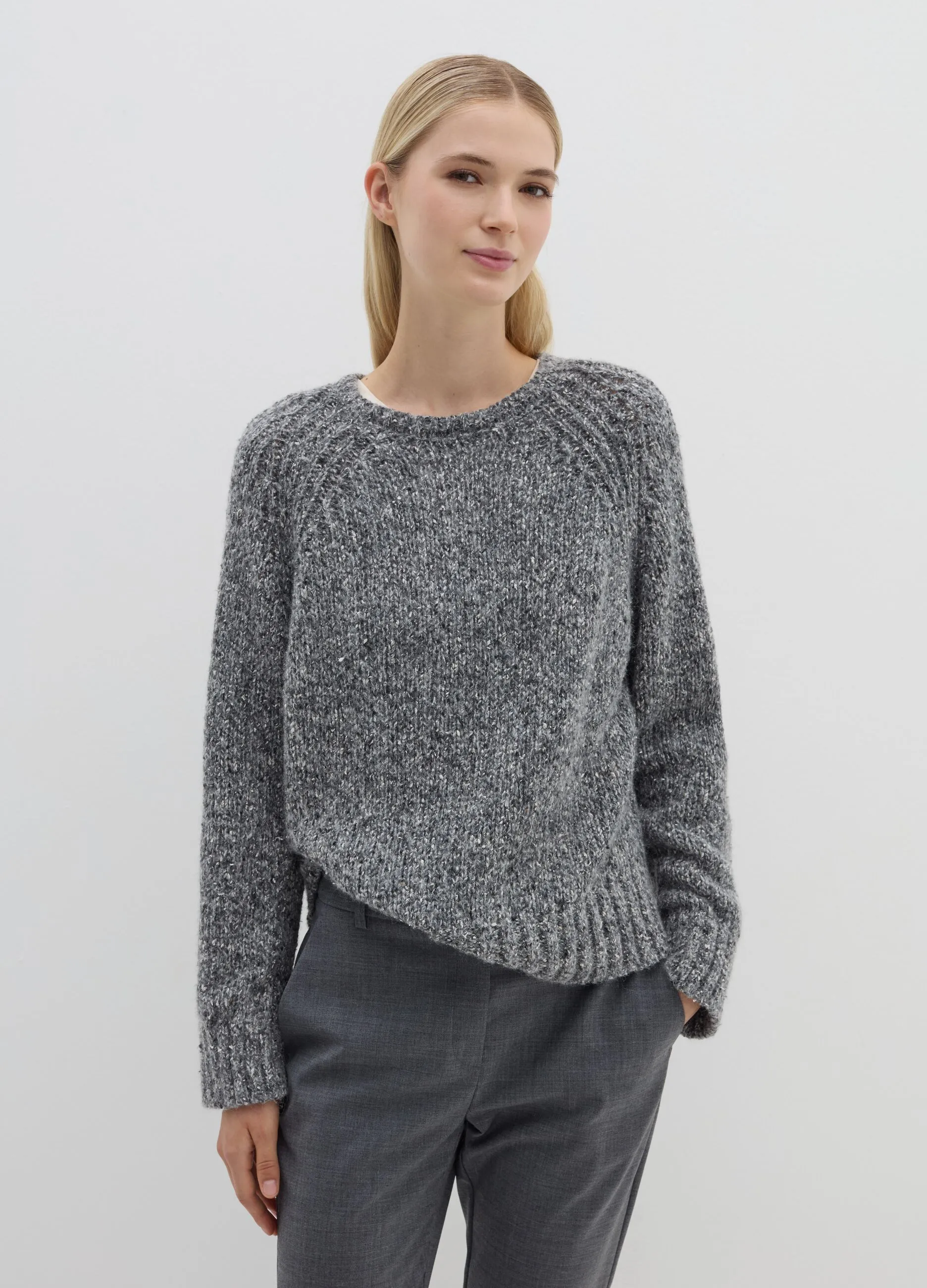 Pullover in filato bottonato di misto seta